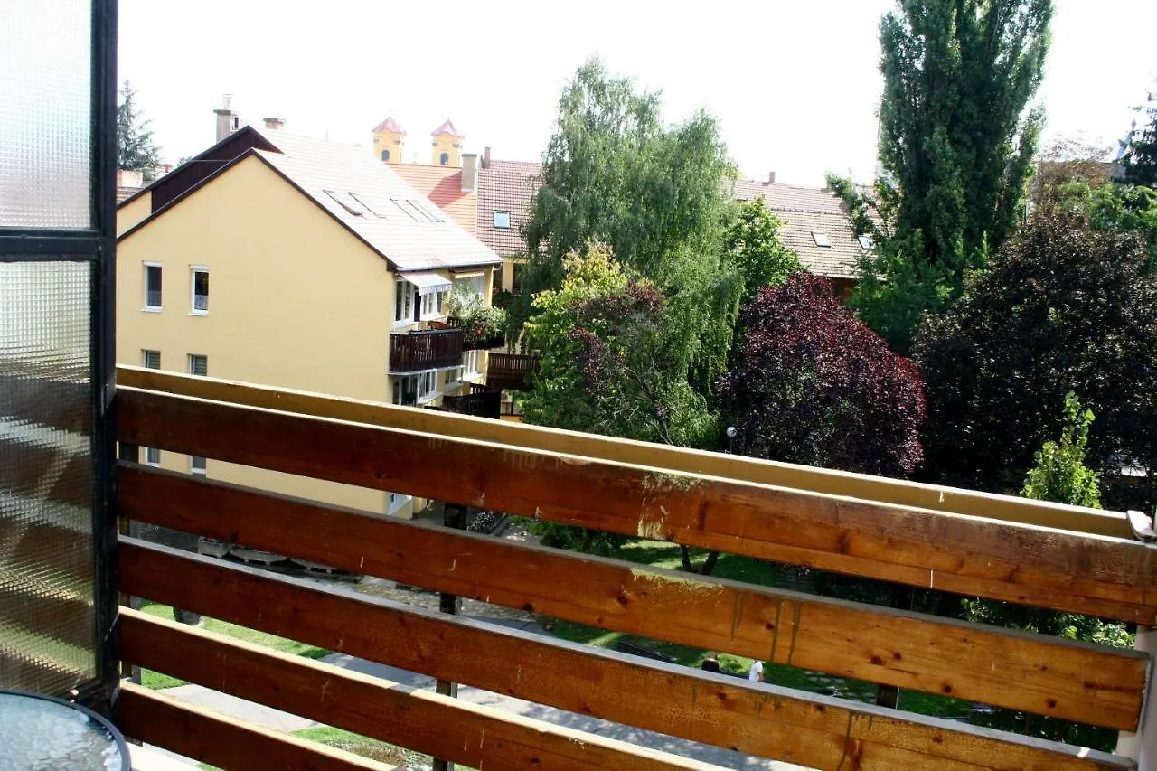 F&M Apartman Eger Apartament