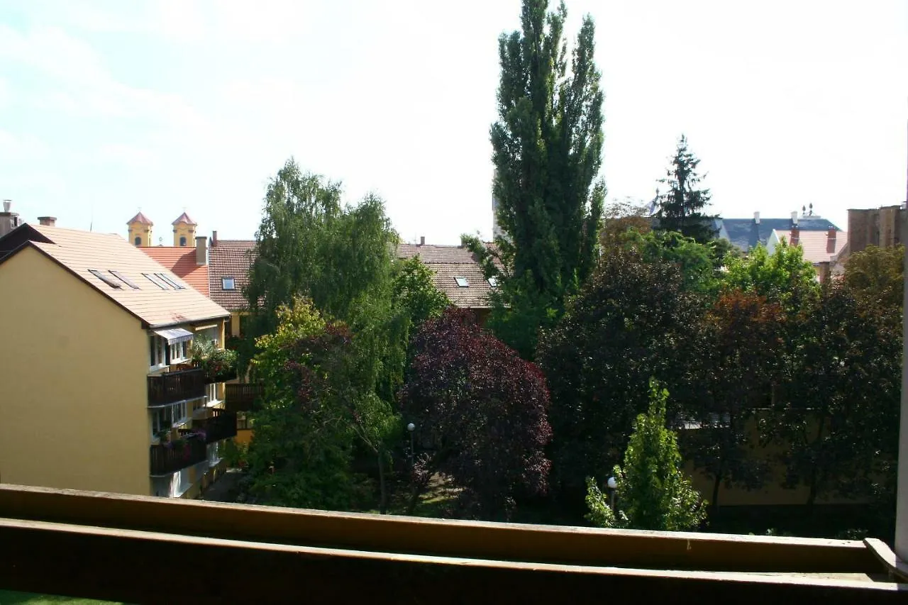 Apartament F&M Apartman Eger Węgry